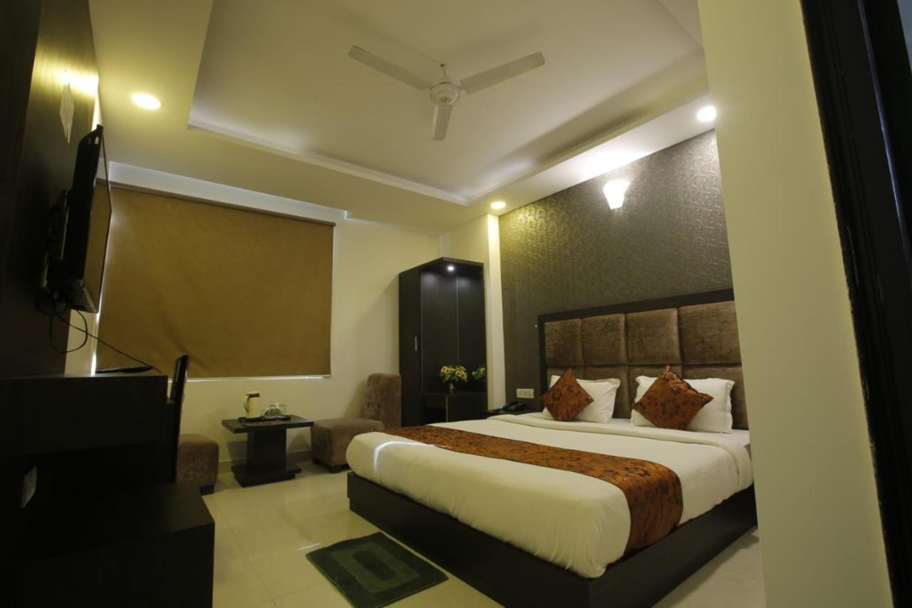 Hotel Aashiyana Inn New Delhi Luaran gambar