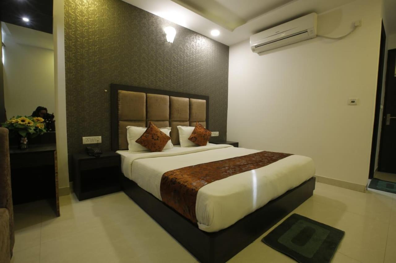 Hotel Aashiyana Inn New Delhi Luaran gambar