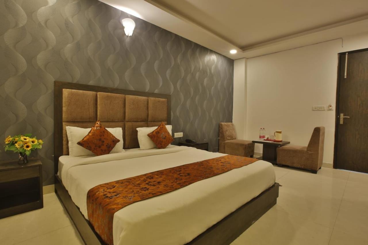 Hotel Aashiyana Inn New Delhi Luaran gambar